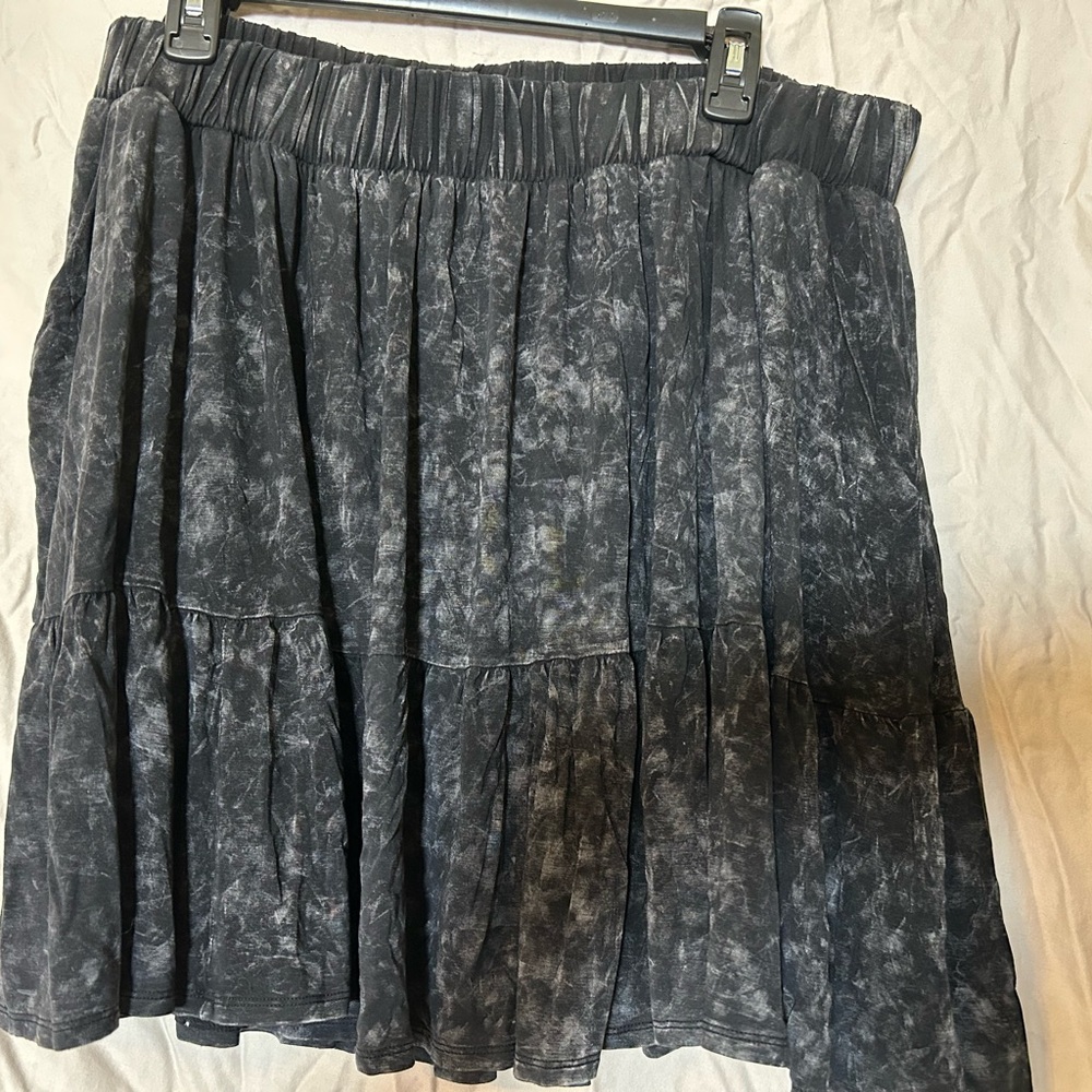 Torrid Black tye-dye acid washed style A-Line Skirt size 0 soft knit